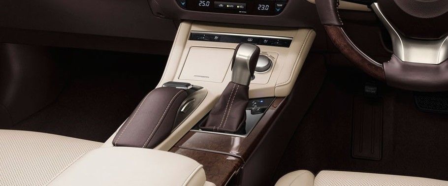 لكزس ES 2016 Gear Shifter لكزس ES 2016 Gear Shifter