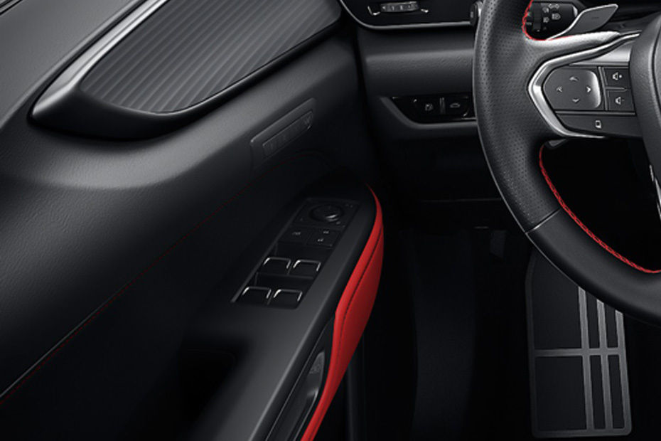 لكزس نكس Drivers Side In Side Door Controls