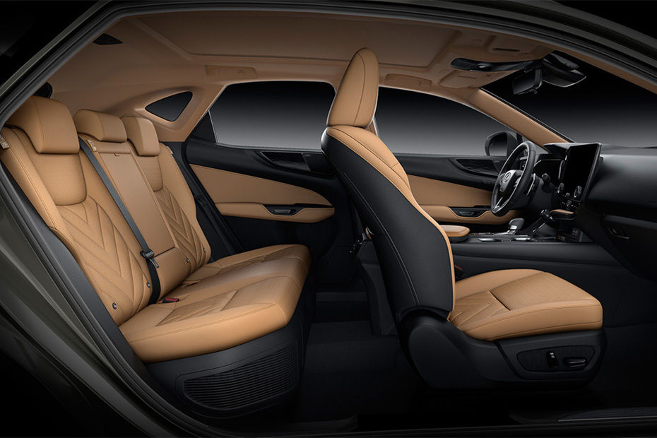لكزس نكس Front And Rear Seats Together