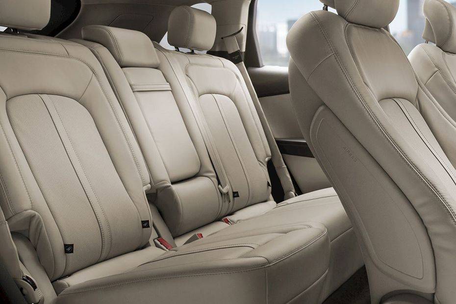 Lincoln MKX Rear Seats Lincoln MKX Rear Seats