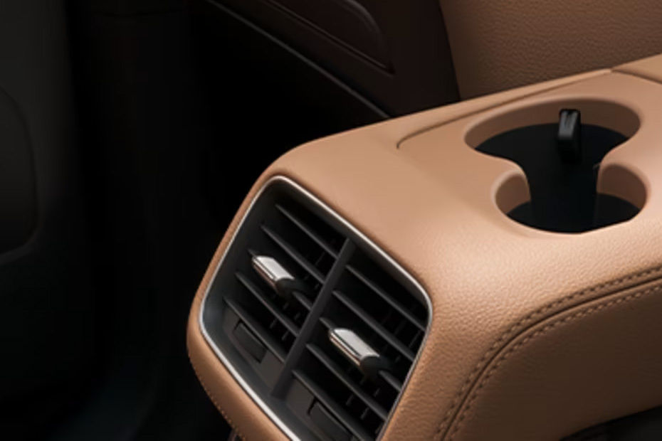 GLS-Class Rear AC Controls