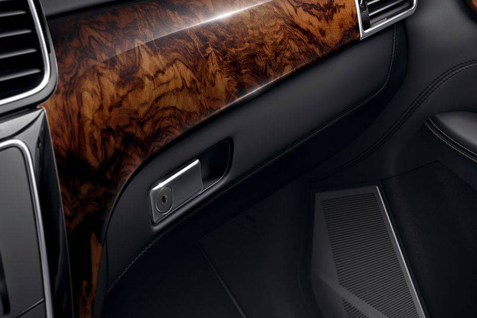 Mercedes-Benz GLE-Class Glove Box Mercedes-Benz GLE-Class Glove Box