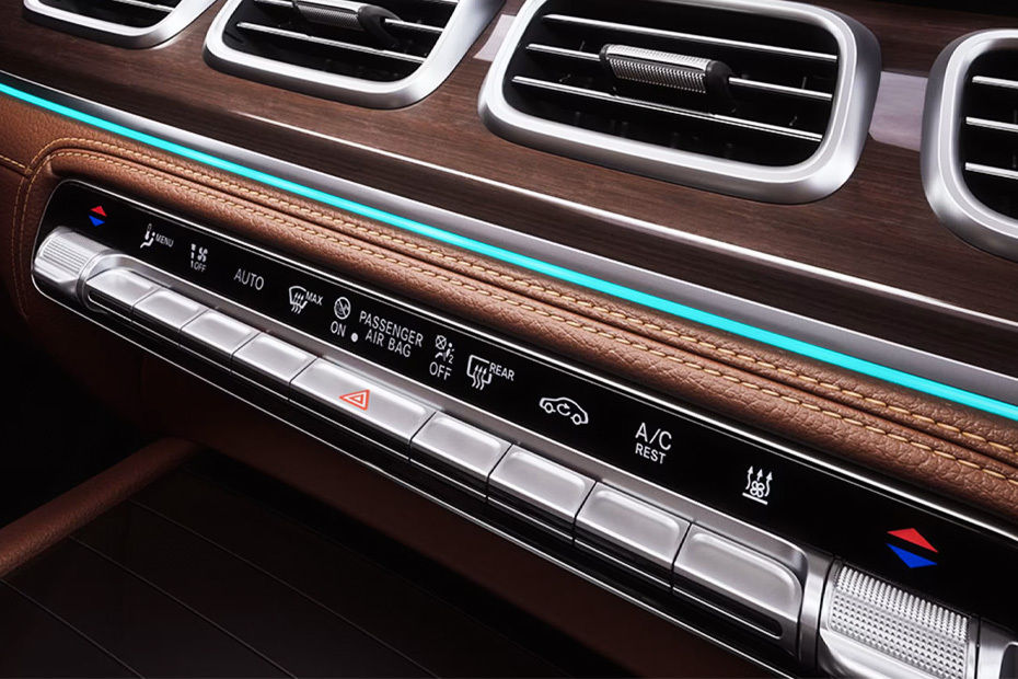 Front AC Controls of Mercedes-Benz GLE Class Coupe