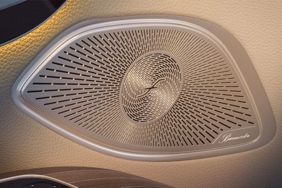 Speakers View of مرسيدس بنز إي كيو إس إس يو في