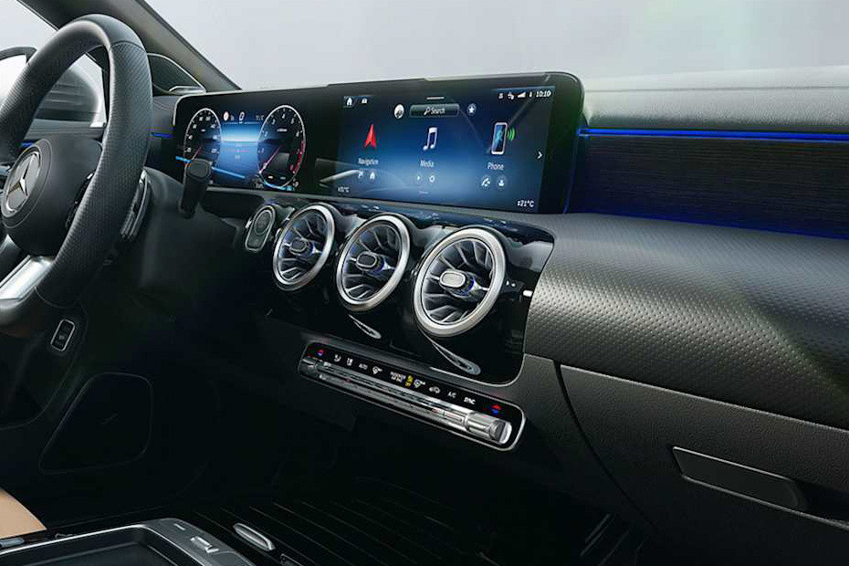 Front AC Controls of Mercedes-Benz CLA Front AC Controls of Mercedes-Benz CLA