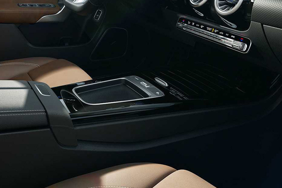 AMG CLA Front Center Divider AMG CLA Front Center Divider