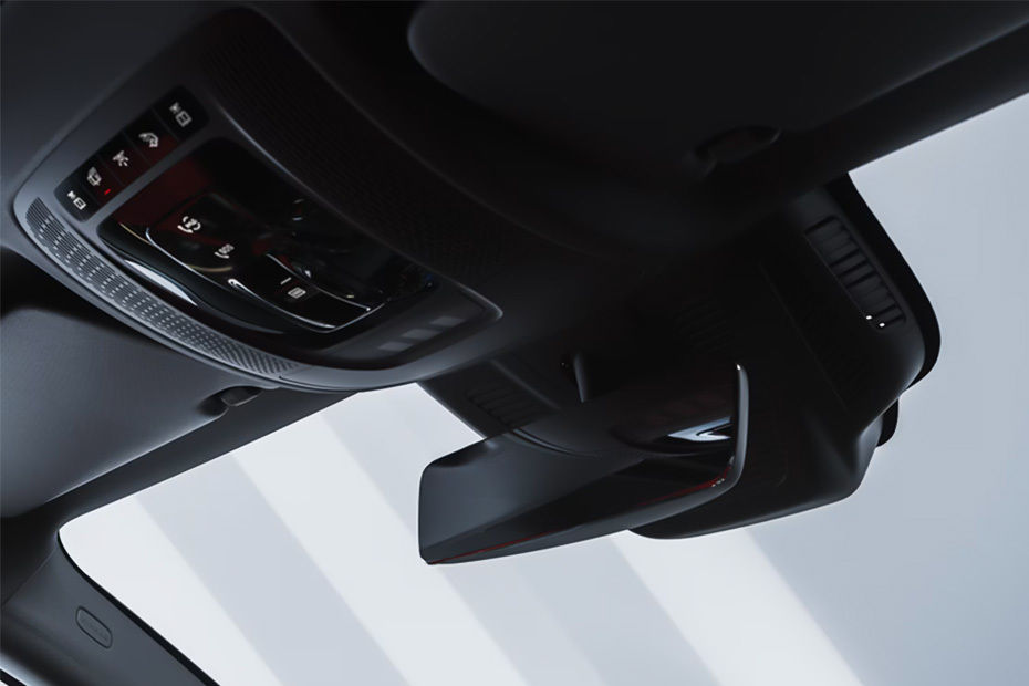 AMG GLA Courtesy Lamps
