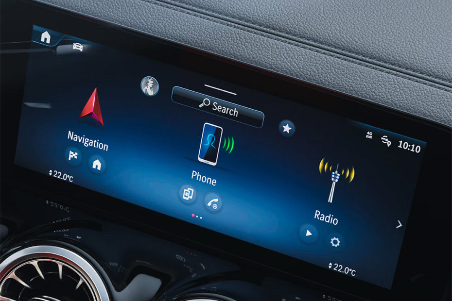 Stereo View of AMG GLA