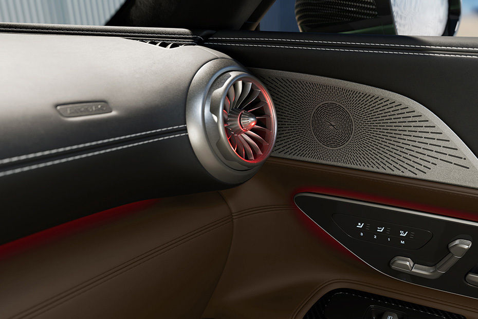 إيه إم جي إس إل 2026  Front Side Ac Vents
