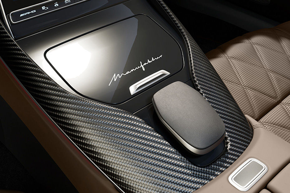 مرسيدس بنز إيه إم جي إس إل 2026  Gear Shifter