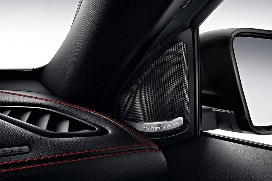 Speakers View of Mercedes-Benz A-Class Speakers View of Mercedes-Benz A-Class