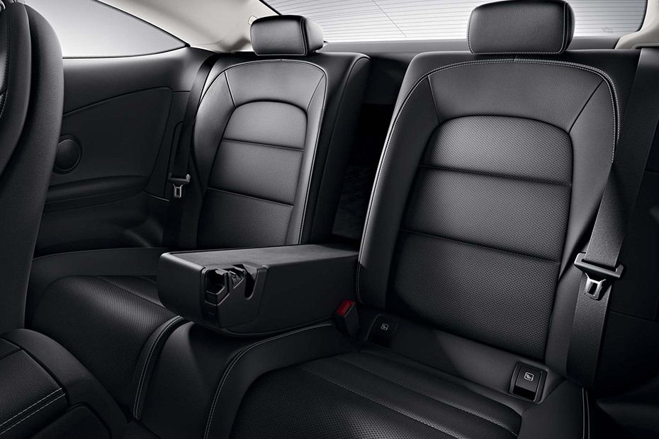 Mercedes-Benz C-Class Coupe Rear Seats Mercedes-Benz C-Class Coupe Rear Seats