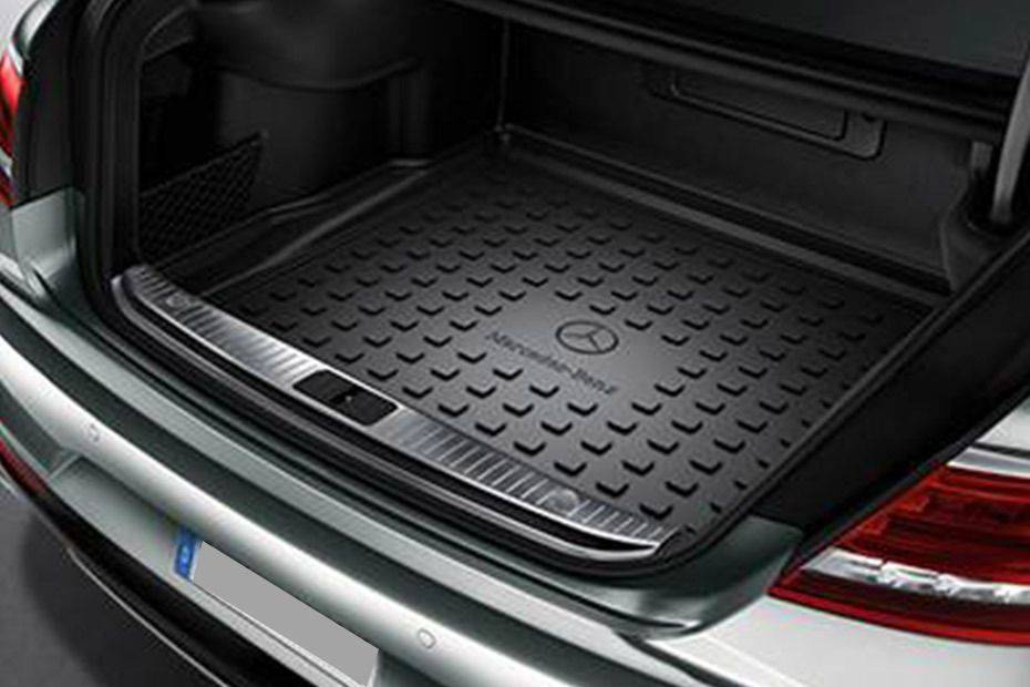 الفئة أس كوبيه Trunk Open الفئة أس كوبيه Trunk Open