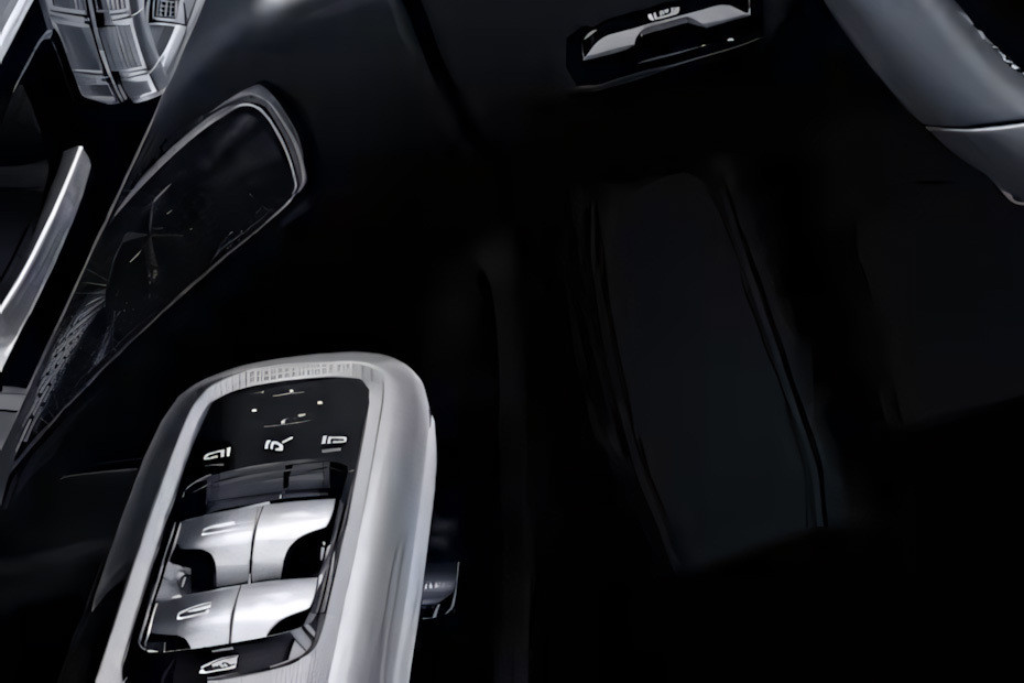 Mercedes-Benz E-Class Sedan Drivers Side In Side Door Controls Mercedes-Benz E-Class Sedan Drivers Side In Side Door Controls