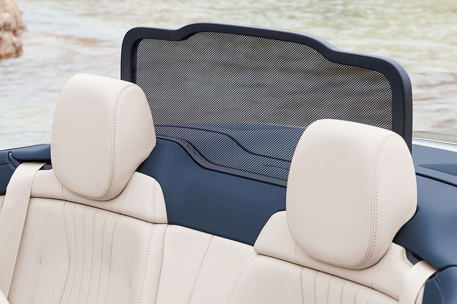الفئة - إي كابريوليه Rear Seat Head rest الفئة - إي كابريوليه Rear Seat Head rest