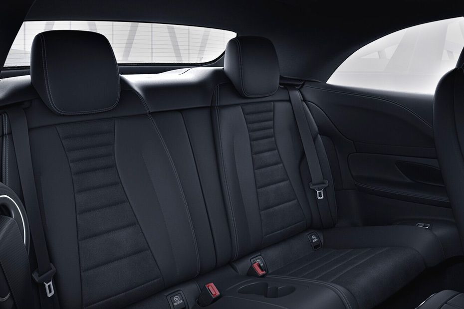 مرسيدس بنز الفئة - إي كابريوليه Rear Seats مرسيدس بنز الفئة - إي كابريوليه Rear Seats