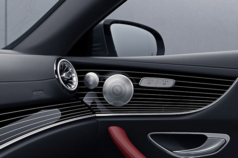 Speakers View of Mercedes-Benz E-Class Coupe Speakers View of Mercedes-Benz E-Class Coupe