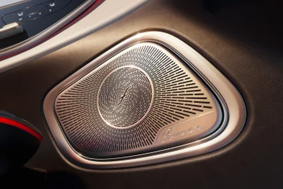 Speakers View of Mercedes-Benz GLC-Class Speakers View of Mercedes-Benz GLC-Class