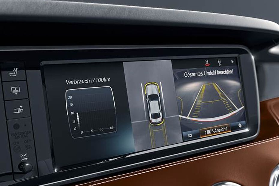 الفئة أس كابريوليه Parking Assist الفئة أس كابريوليه Parking Assist