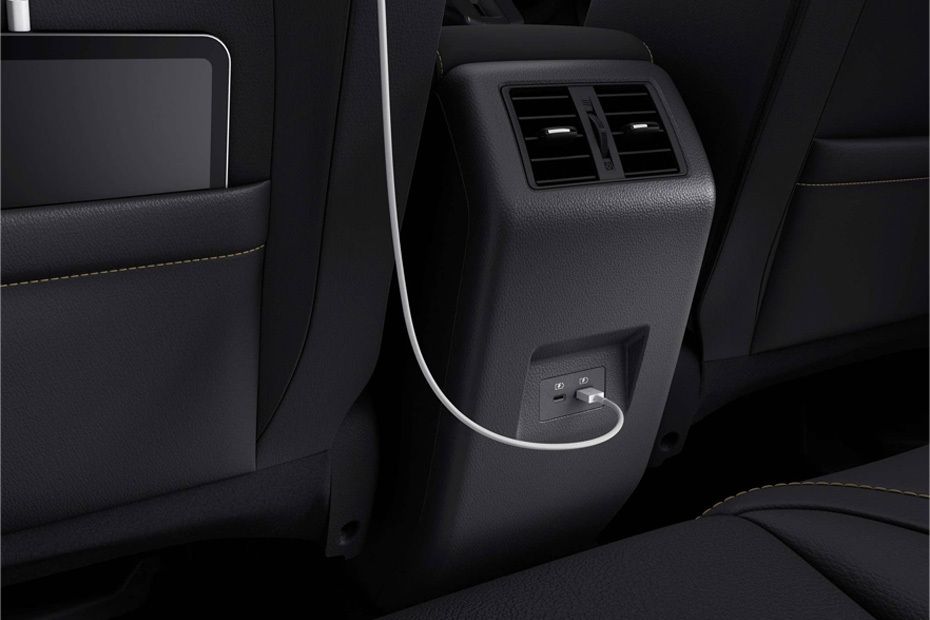 إكس فورس Rear AC Controls إكس فورس Rear AC Controls