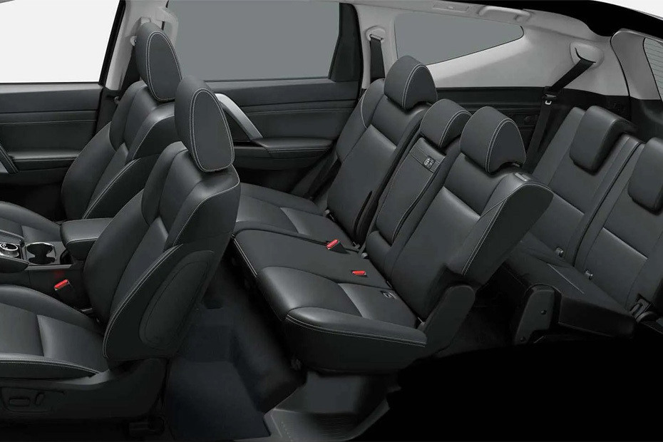 ميتسوبيشي باجيرو سبورت Front And Rear Seats Together ميتسوبيشي باجيرو سبورت Front And Rear Seats Together