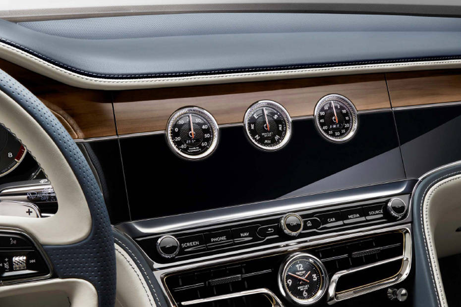 clock in Bentley Flying Spur clock in Bentley Flying Spur