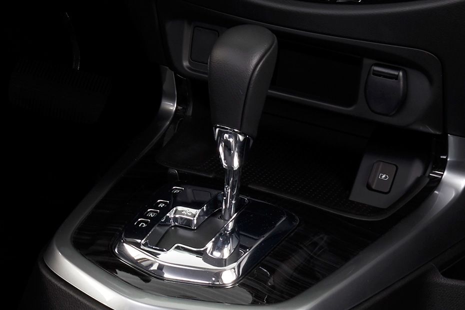 Nissan X-Terra (2022-2023) Gear Shifter Nissan X-Terra (2022-2023) Gear Shifter