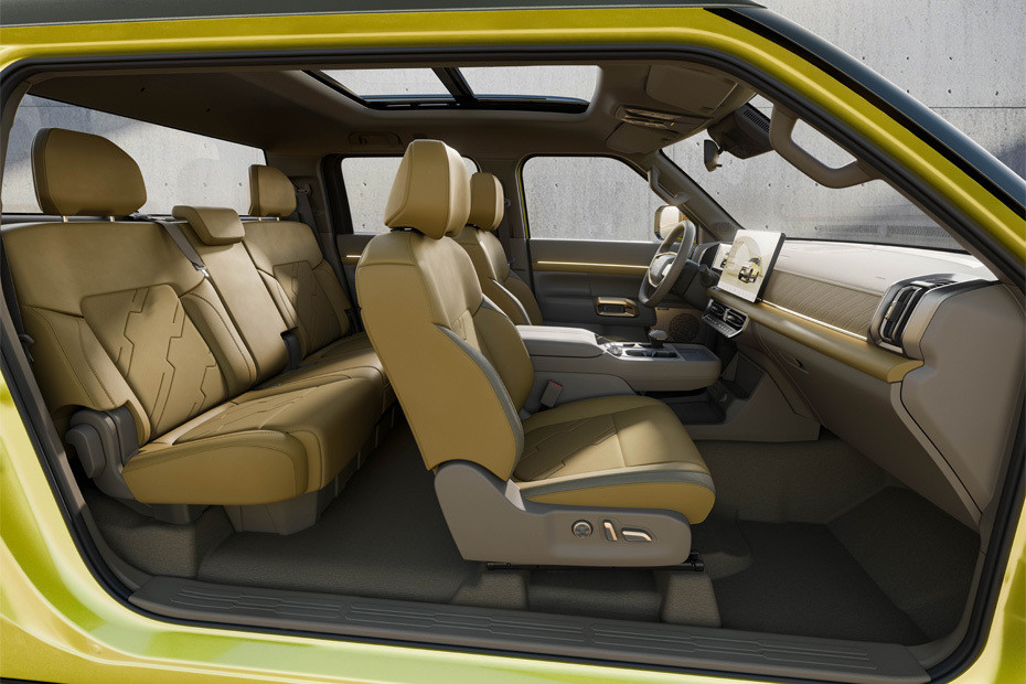 نيسان فرونتير برو Front And Rear Seats Together نيسان فرونتير برو Front And Rear Seats Together