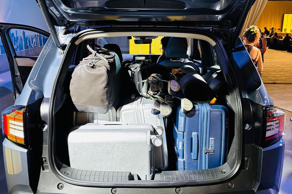 Storage Closer View of Nissan Tekton