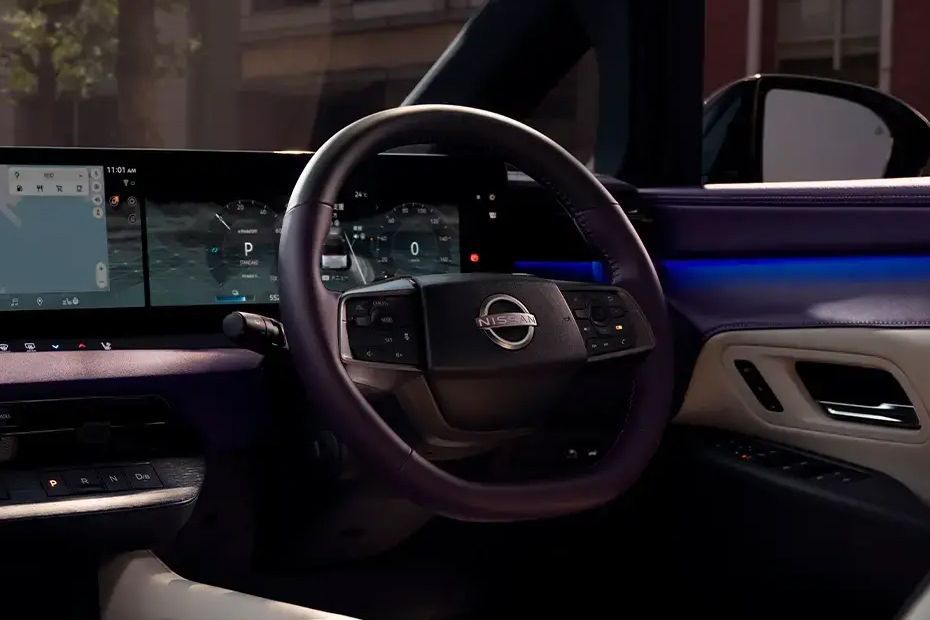 نيسان إلجراند Steering Wheel