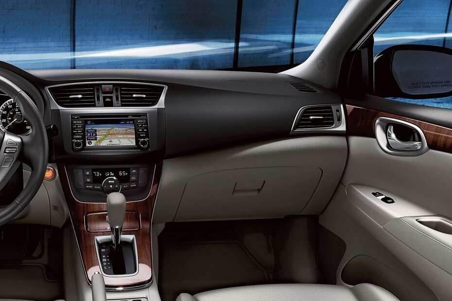 Nissan Sentra(2022-2023) Passengers View Nissan Sentra(2022-2023) Passengers View