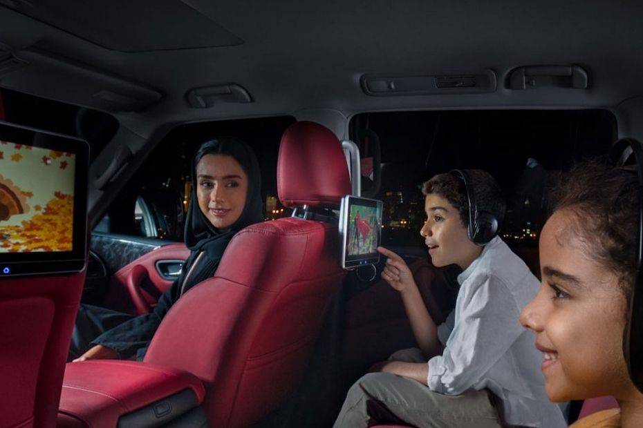 Rear Seat Entertainment of Nissan Patrol (2023-2024) Rear Seat Entertainment of Nissan Patrol (2023-2024)