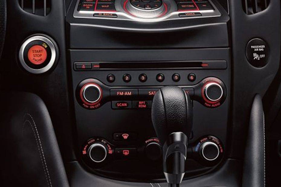 Stereo View of 370Z Coupe Stereo View of 370Z Coupe