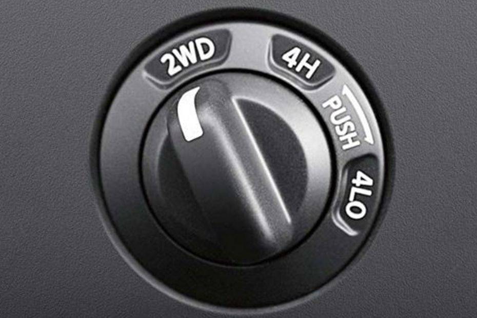 Center Controls of Nissan Navara Pickup(2017-2021) Center Controls of Nissan Navara Pickup(2017-2021)