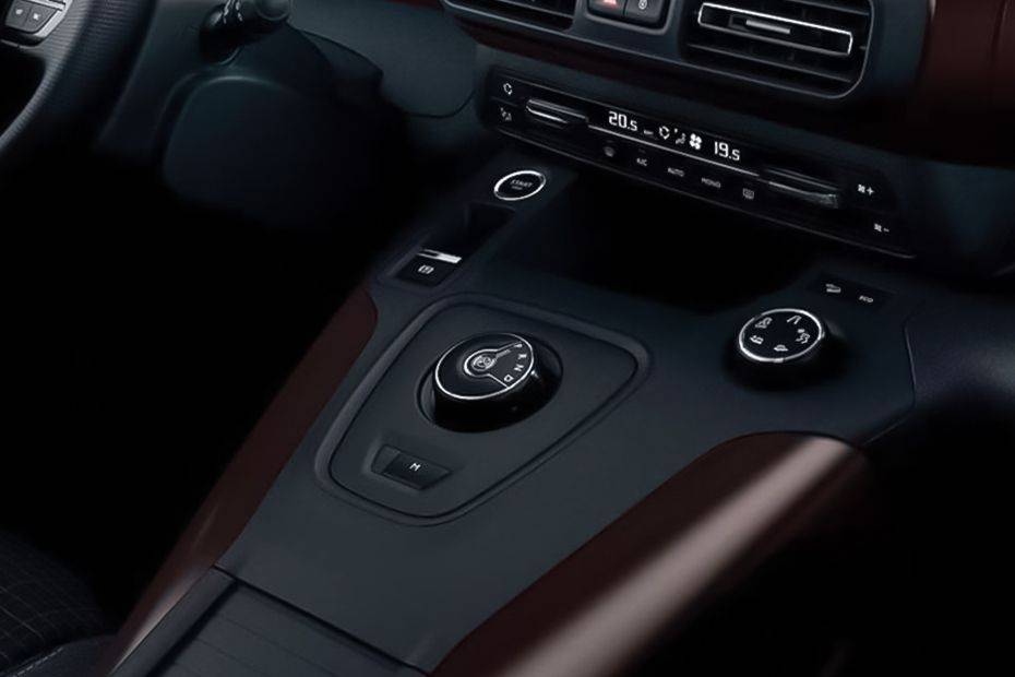 Front AC Controls of بيجو ريفتر Front AC Controls of بيجو ريفتر