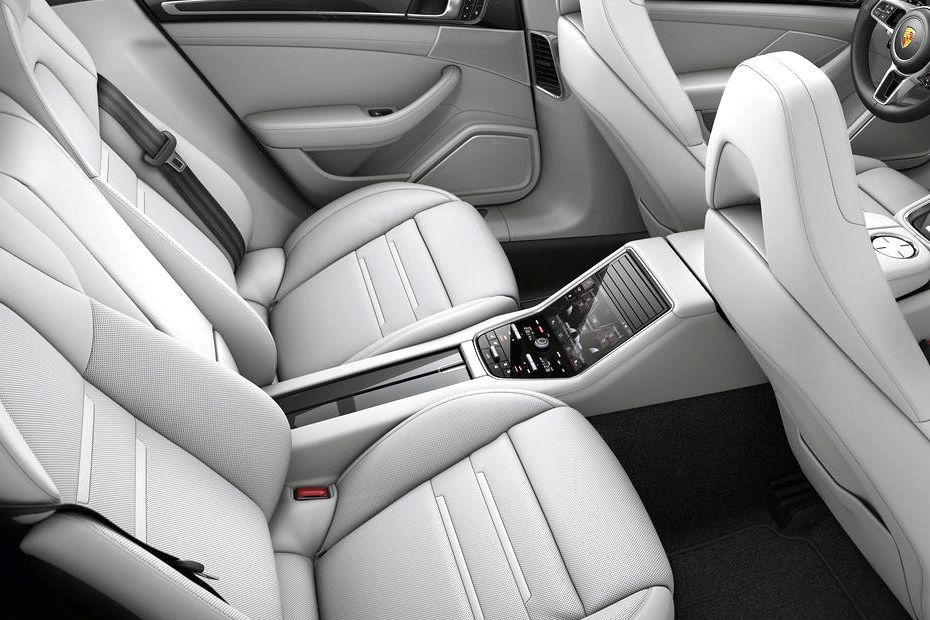 بورش باناميرا Rear Seats بورش باناميرا Rear Seats