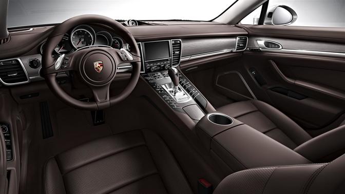 Dashboard View of Panamera Turbo Executive Dashboard View of Panamera Turbo Executive