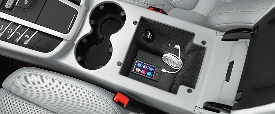 Power Accessories Outlet View of Porsche Macan S Power Accessories Outlet View of Porsche Macan S