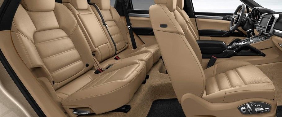 بورش Cayenne Turbo Rear Seats بورش Cayenne Turbo Rear Seats