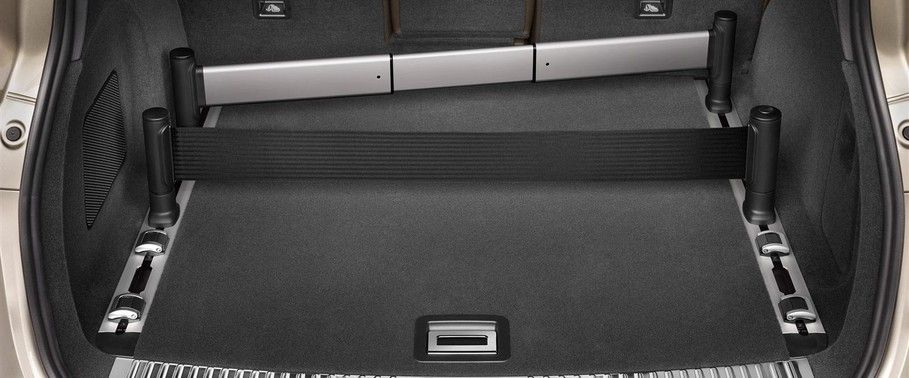 Storage Closer View of بورش Cayenne Turbo Storage Closer View of بورش Cayenne Turbo