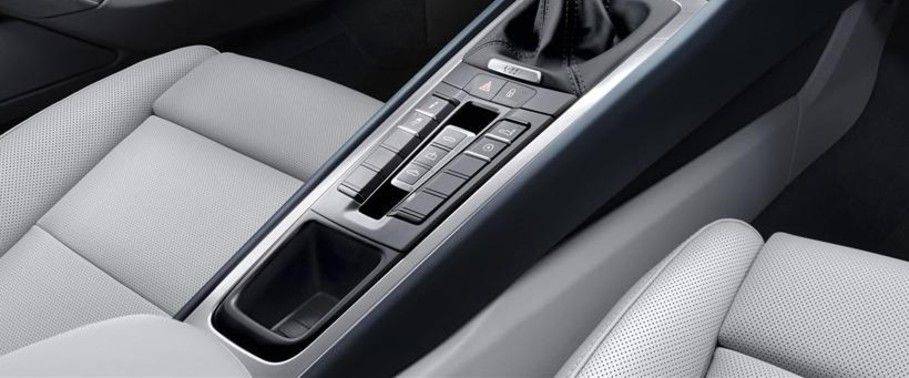 911 Carrera Cabriolet Front Center Divider 911 Carrera Cabriolet Front Center Divider