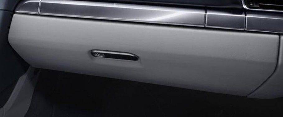 Porsche 911 Carrera Cabriolet Glove Box Porsche 911 Carrera Cabriolet Glove Box