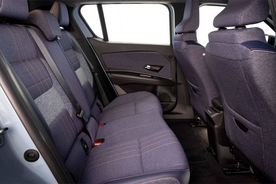 رينو 4 Rear Seats رينو 4 Rear Seats