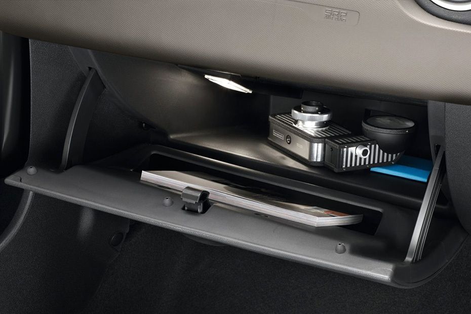 Renault Duster (2012-2021) Glove Box Open Renault Duster (2012-2021) Glove Box Open
