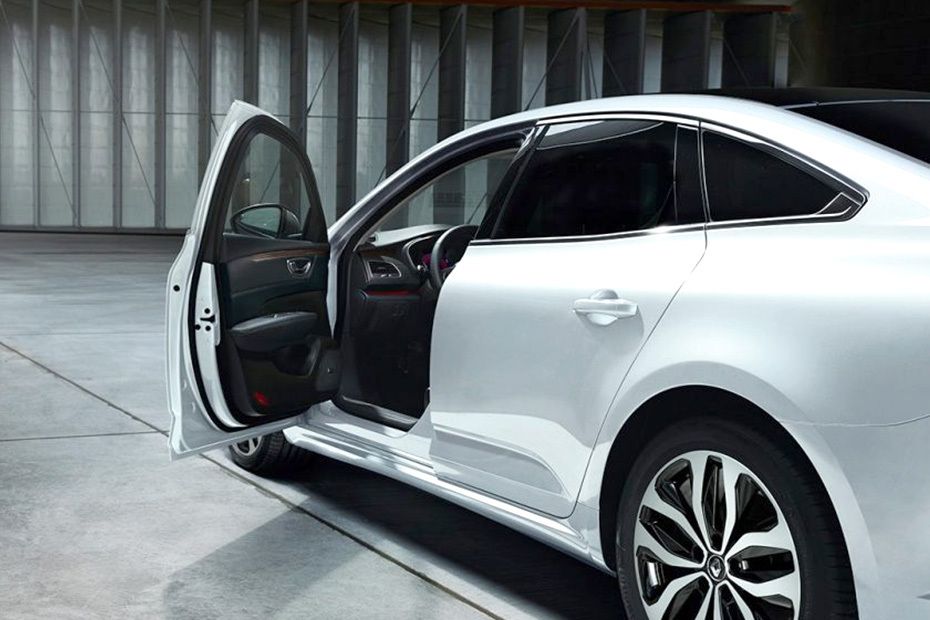 Renault Talisman Inside Of Drivers Side Open Door Renault Talisman Inside Of Drivers Side Open Door
