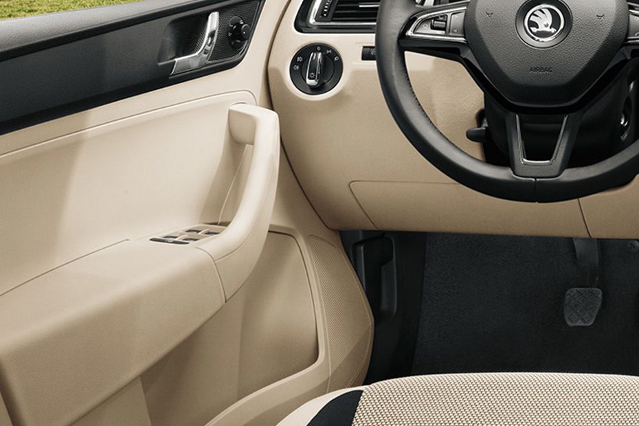 Skoda Rapid Drivers Side In Side Door Controls Skoda Rapid Drivers Side In Side Door Controls