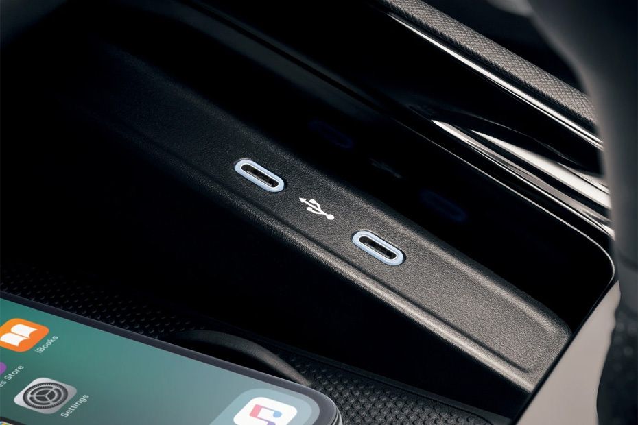 Power Accessories Outlet View of Skoda Scala Power Accessories Outlet View of Skoda Scala