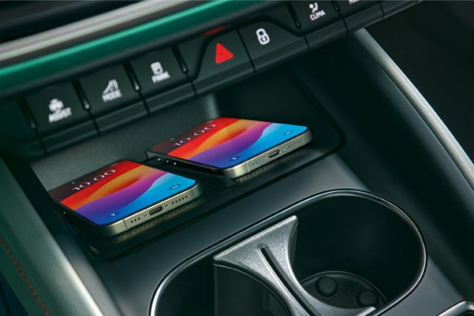 Power Accessories Outlet View of Skoda Elroq Power Accessories Outlet View of Skoda Elroq
