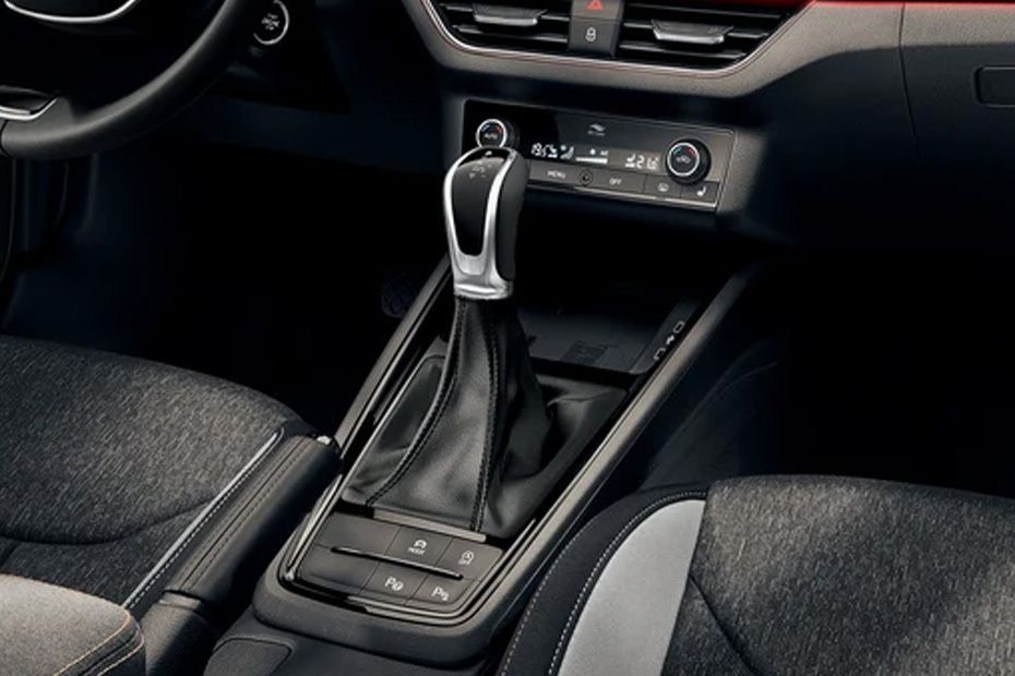 سكودا سكالا 2025 Gear Shifter سكودا سكالا 2025 Gear Shifter