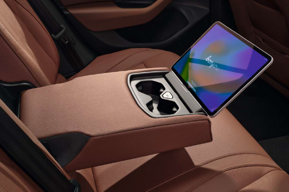 سوبرب واجن Armrest Rear